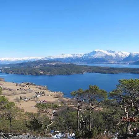 Presthus Gard بيت للعطل *